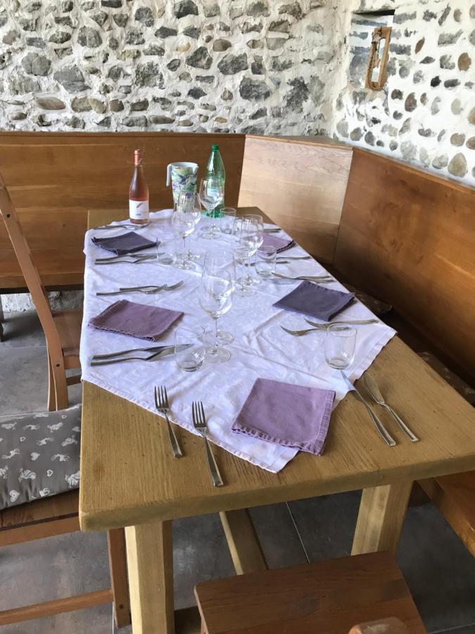 La Bergerie Des Amandiers Chambres Et Table D'Hotes Malataverne Eksteriør billede